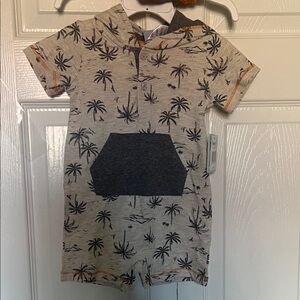 Brand new Palm Tree Crocodile Print Baby Romper with Hood Set
